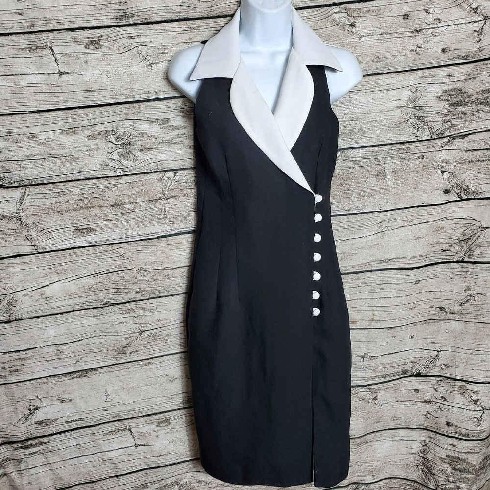 BAHARI GROUP - Black and White classic button front dress- Size 6